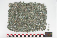 Foto von Bronzegewandbesatzknöpfchen (NHMW-PRAE-026680)